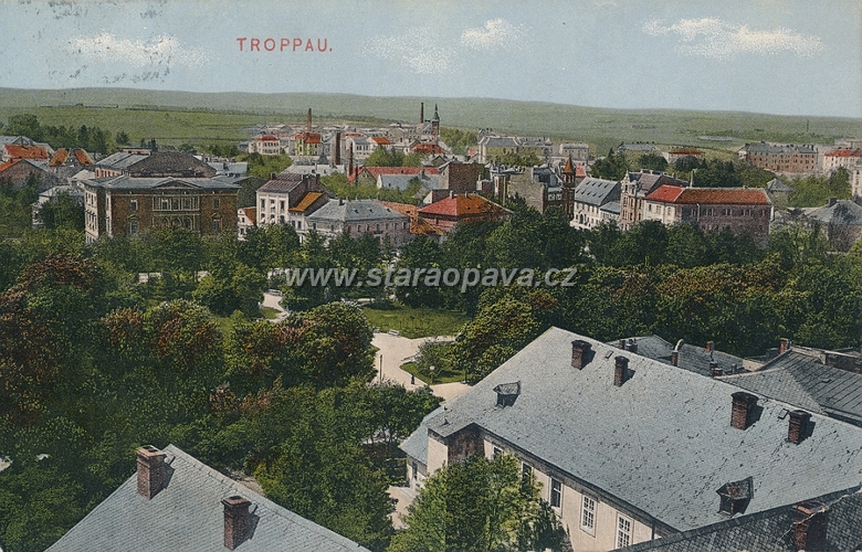 POH.OP.SADSVO1913.A1.jpg - Celkový pohled sady Svobody a okolí z věže Minoritského kláštera na pohlednici z roku 1913
