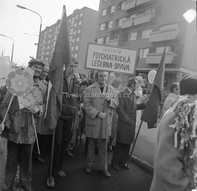 IMG_20151116_0002.jpg - Ratibořská ulice. Rok 1982. Foto Vladimír Tkáč