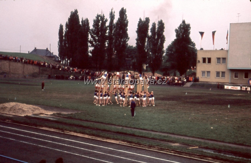 Spartakiada2-1965.jpg - Cvičení na Tyršivě stadioně
