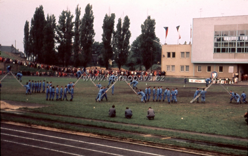 Spartakiada7-1965.jpg - Cvičení na Tyršivě stadioně